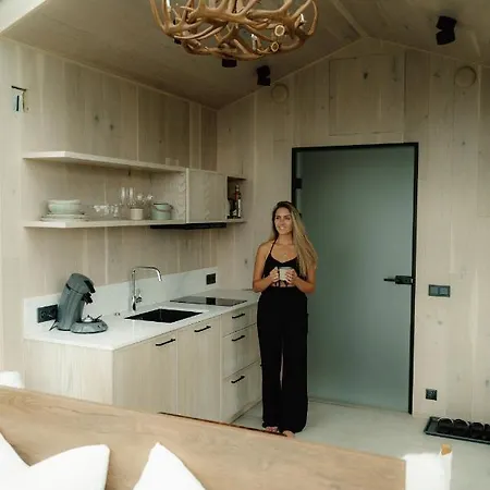Lodge Wonderinn Arctic Utstrand