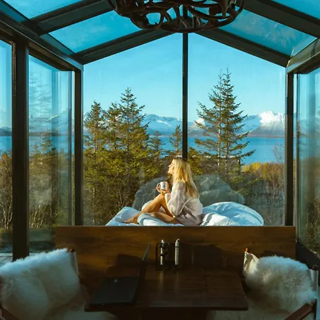 Wonderinn Arctic Lodge *