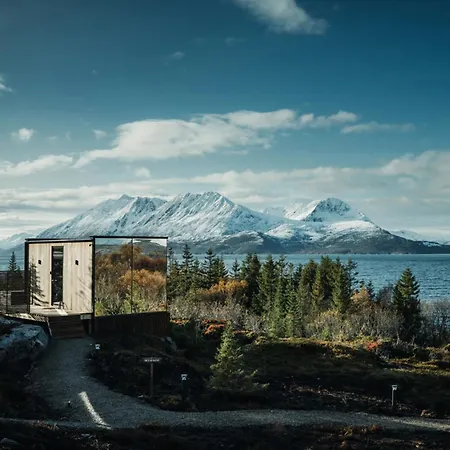 Wonderinn Arctic Lodge *